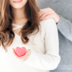 感謝している女性